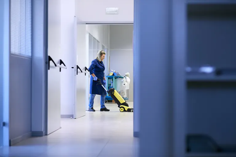 Janatorial commercial cleaning